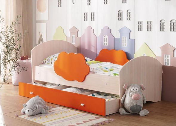 Кровать с бортиками Тучка с ящиком, корпус Дуб млечный, фасад Оранжевый в Челябинске - изображение