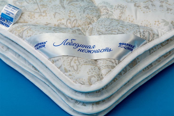 Одеяло всесезонное полутороспальное Лебединая нежность в Челябинске - изображение 1