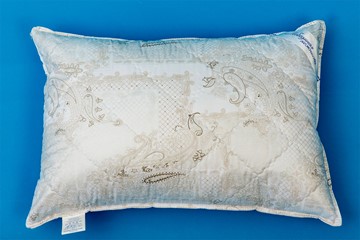 Подушка 50х70 Лебединая нежность в Магнитогорске