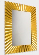 Круглое зеркало Мадонна в Магнитогорске